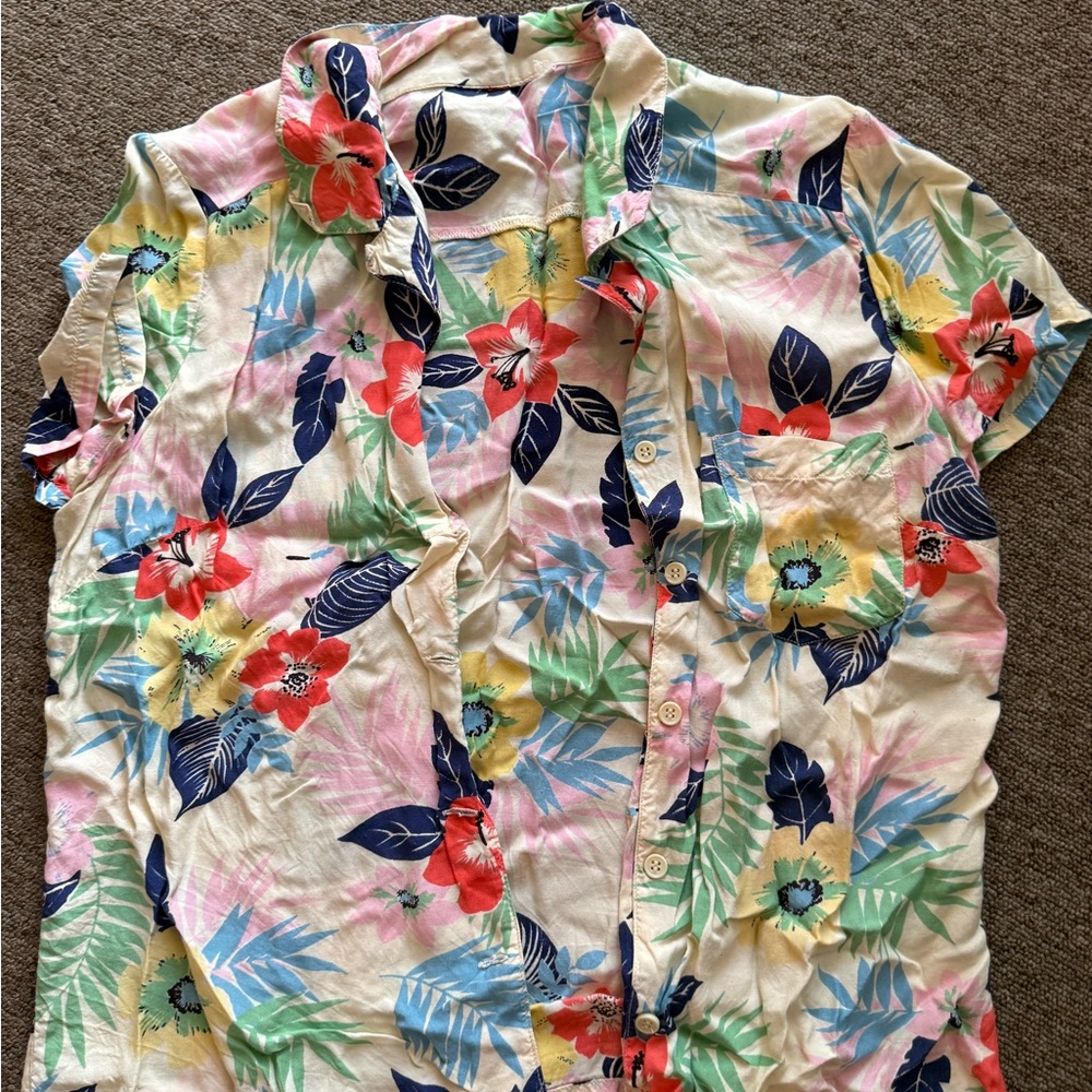 Floral Short Sleeve Button-Up Shirt — Cream with Red, Yellow & Navy Flowers